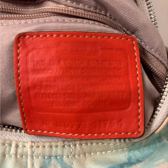 Colorful Women's Shoulder Bag - Picture 3 of 7